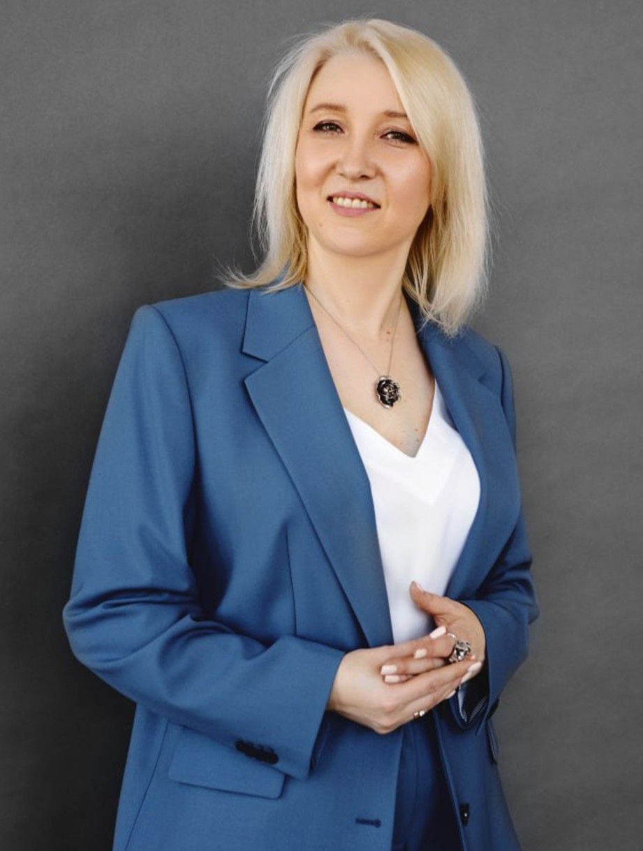 Дяченко Марина Владимировна